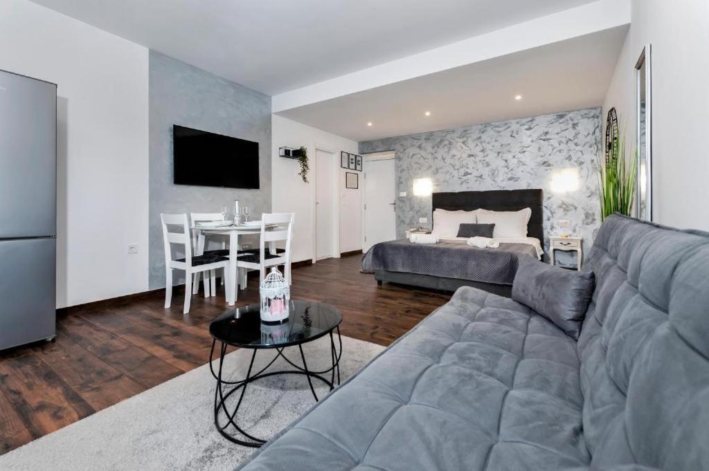 Deluxe Apartments A&A - 2 Rovinj Exterior foto